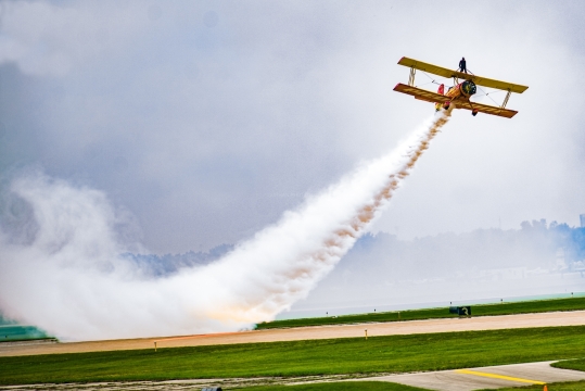 Wingwalker1