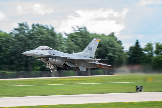 F16 Fighting Falcon Taking Off